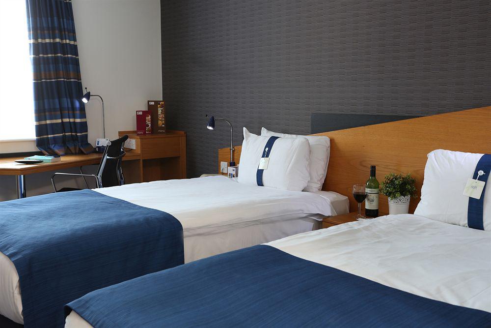 Holiday Inn Express Southampton West By Ihg Totton Zewnętrze zdjęcie