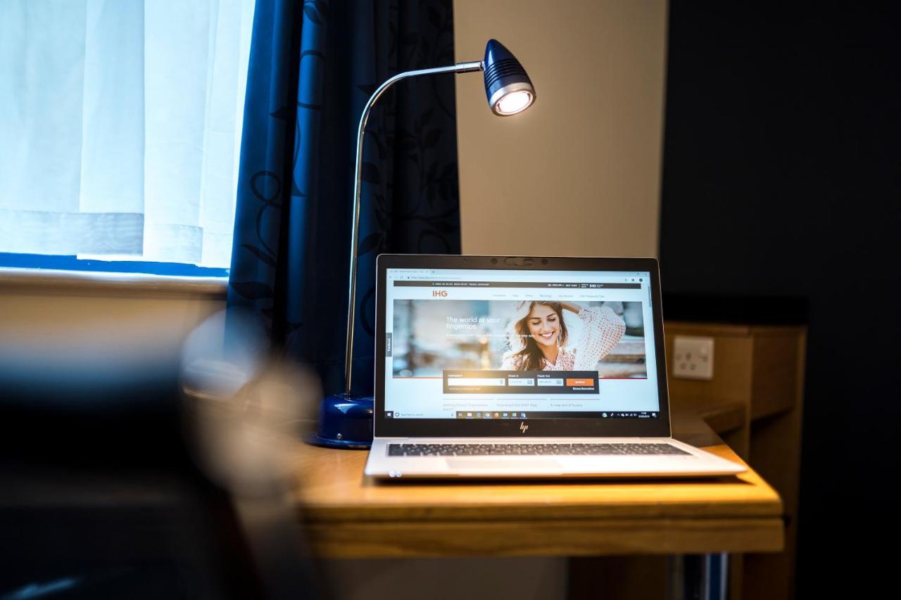 Holiday Inn Express Southampton West By Ihg Totton Zewnętrze zdjęcie
