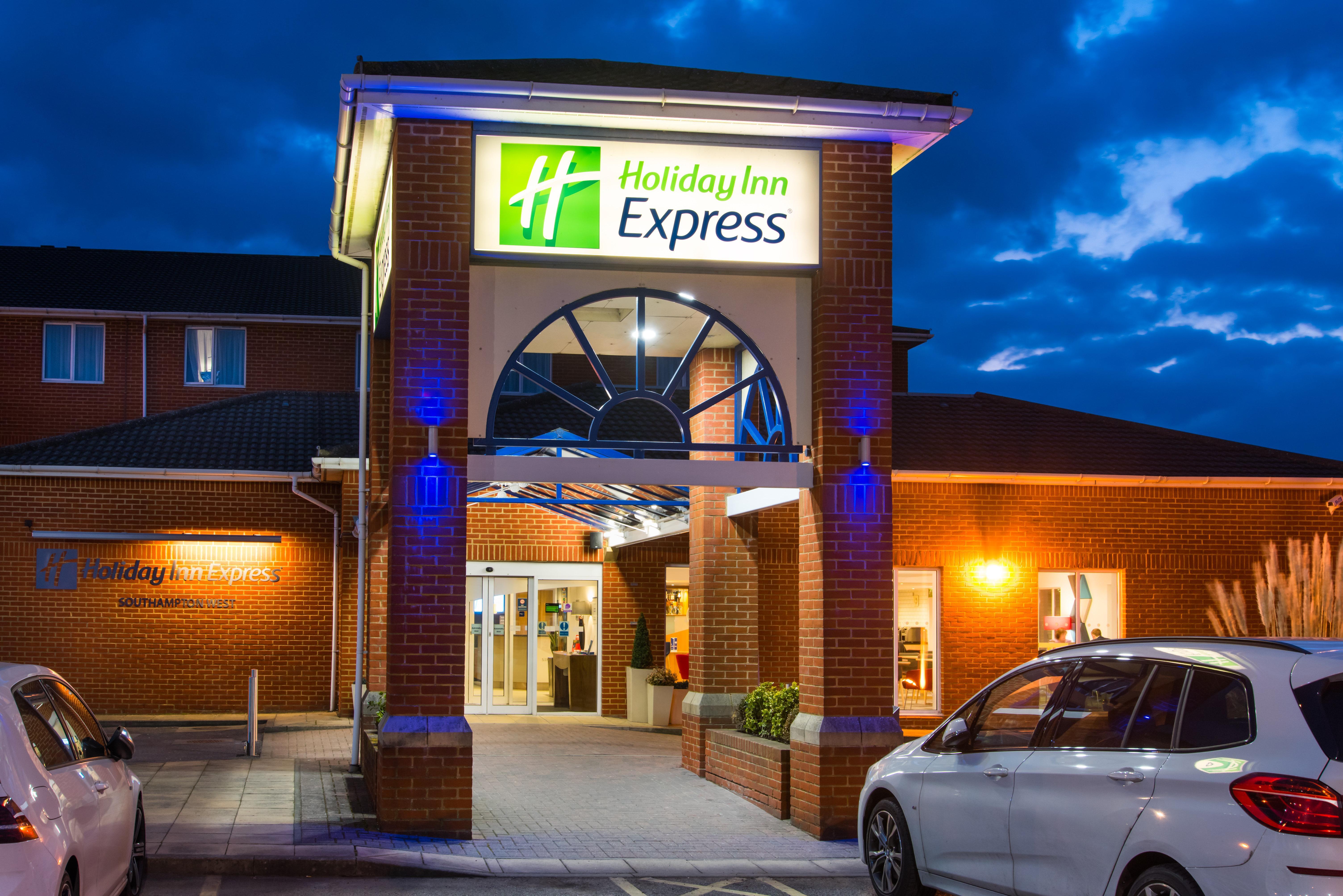 Holiday Inn Express Southampton West By Ihg Totton Zewnętrze zdjęcie