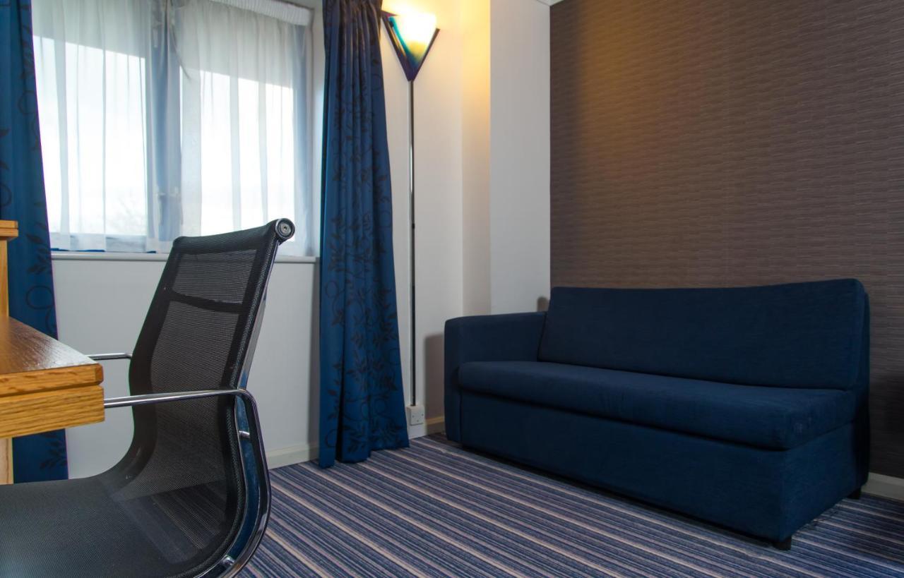 Holiday Inn Express Southampton West By Ihg Totton Zewnętrze zdjęcie