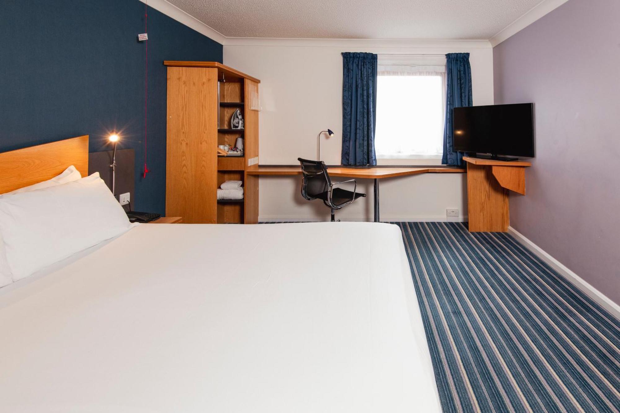 Holiday Inn Express Southampton West By Ihg Totton Zewnętrze zdjęcie