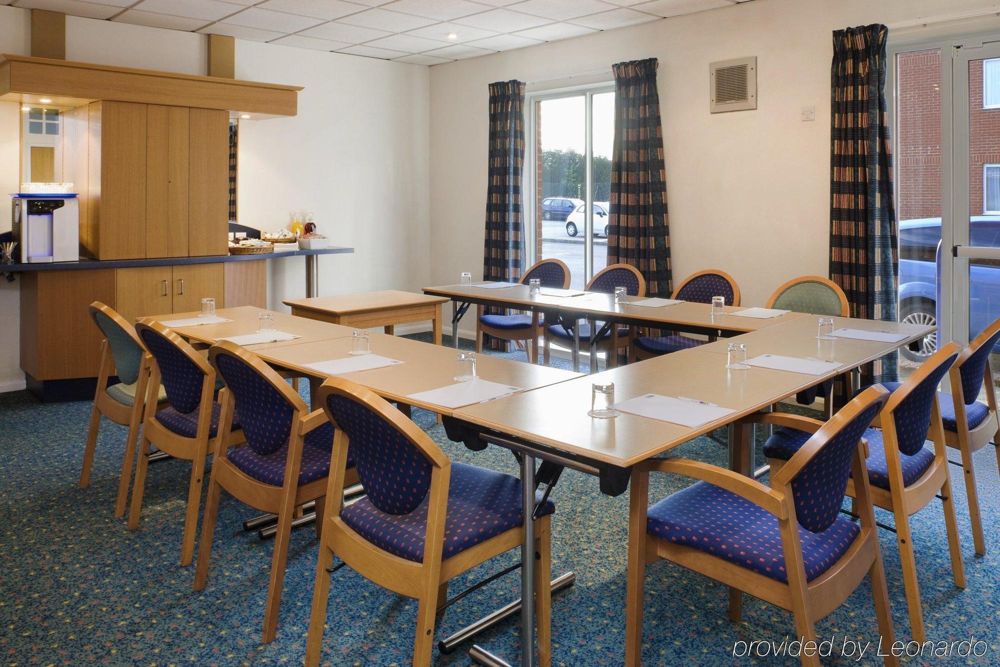 Holiday Inn Express Southampton West By Ihg Totton Udogodnienia zdjęcie