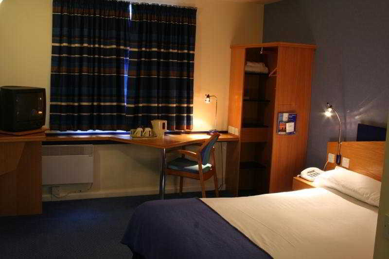 Holiday Inn Express Southampton West By Ihg Totton Zewnętrze zdjęcie